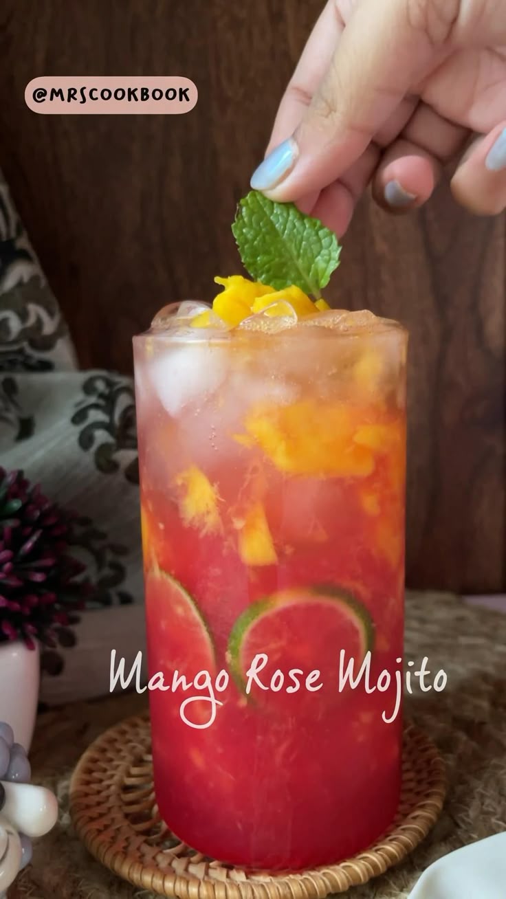 Rose's Mango Mojito