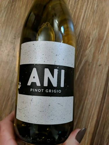 Ani Pinot Grigio