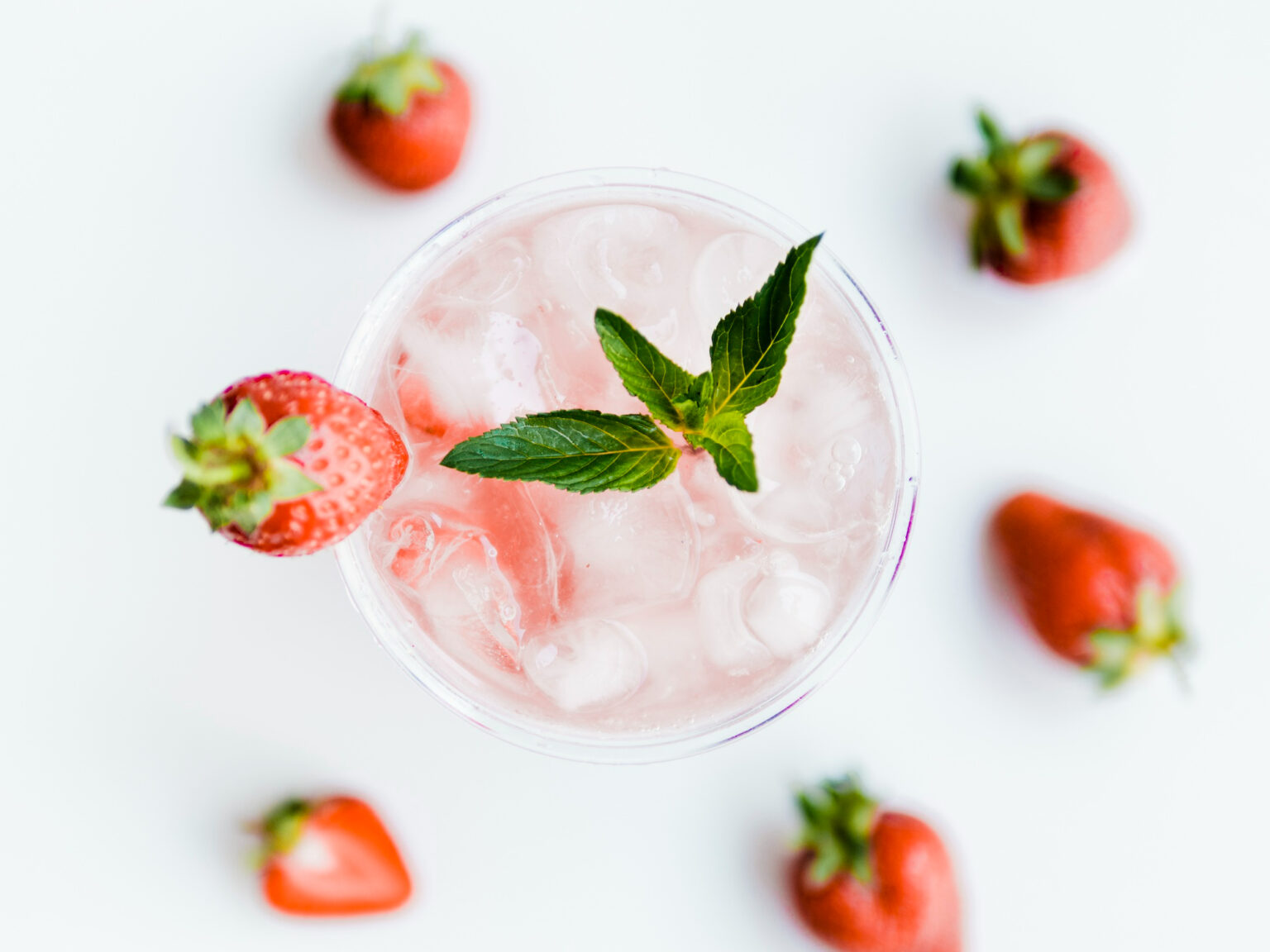 Capricco Marg Strawberry Cocktail