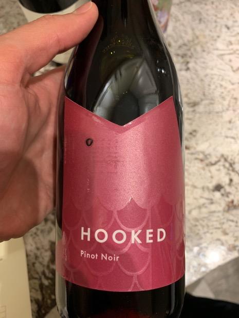 Hooked Pinot Noir