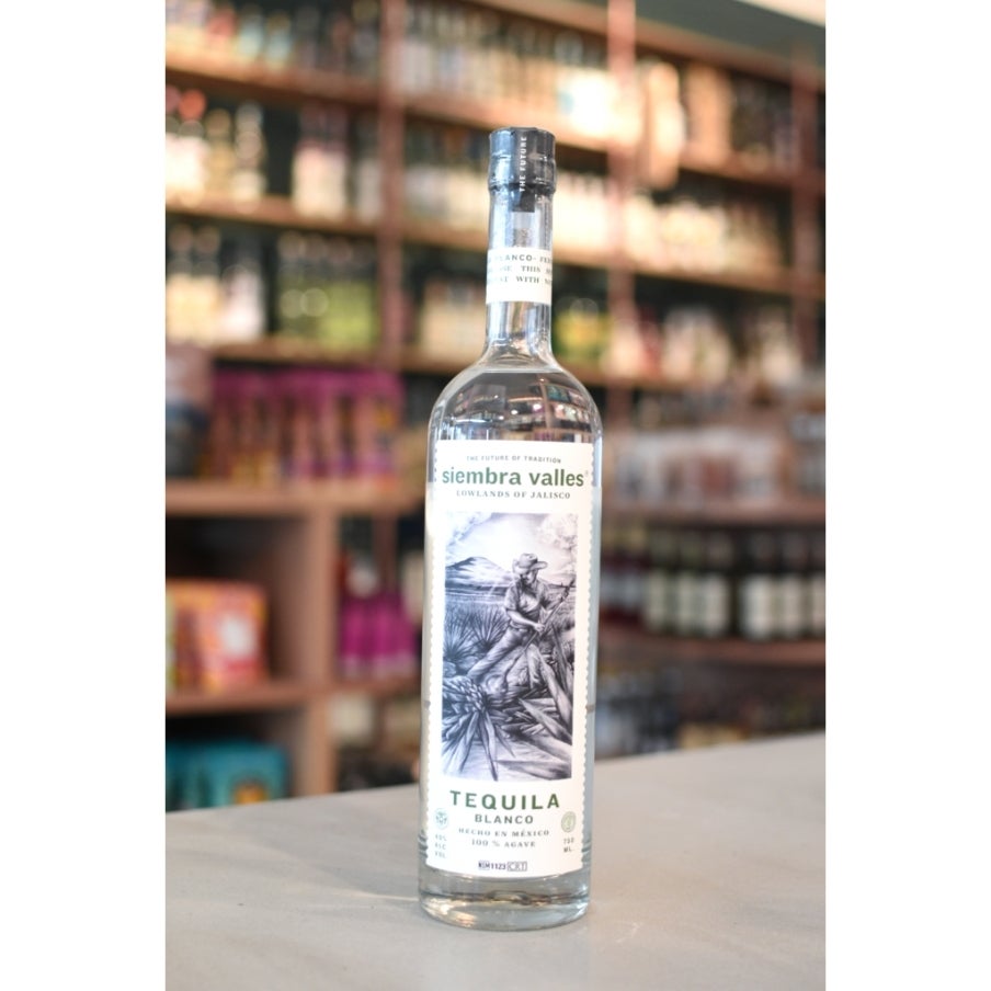 Siembra Valles Estate Grown Añejo